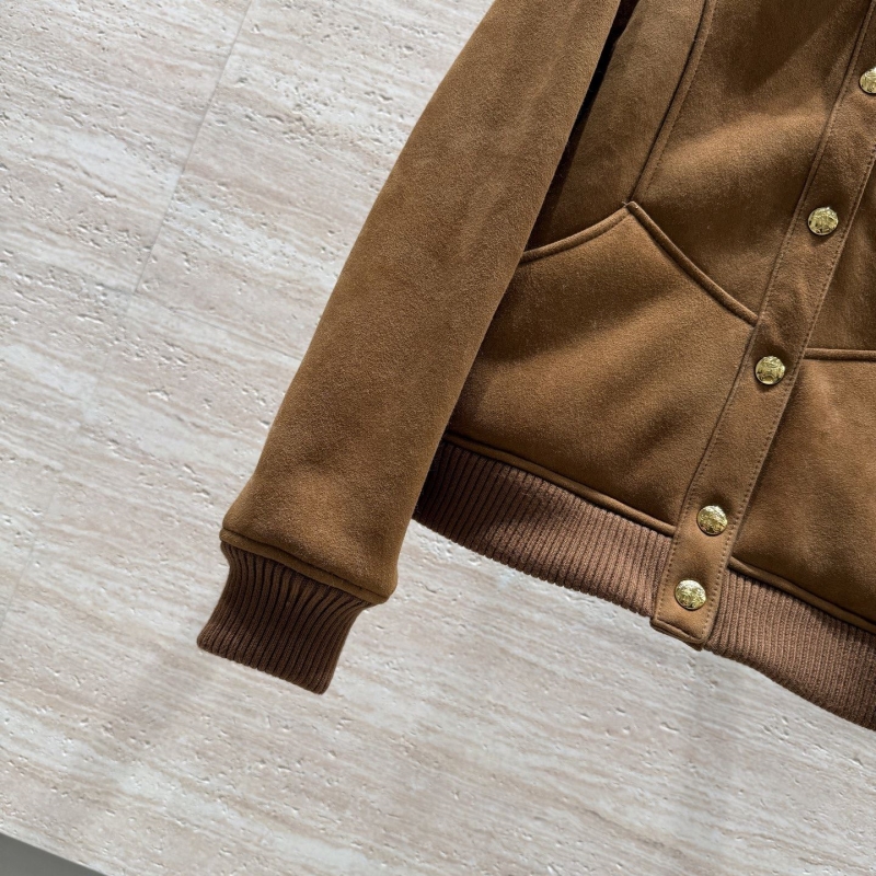 Ce1i*e outwears